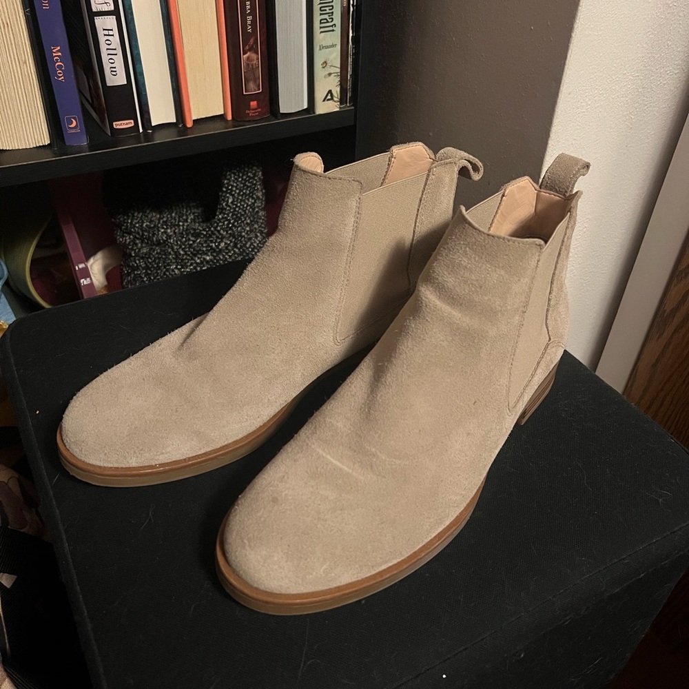 Women’s Clark’s Beige Suede Chelsea Boots
